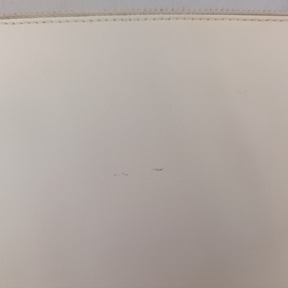 Coach Cream Pouch Clutch EUC - Picture 5 of 7